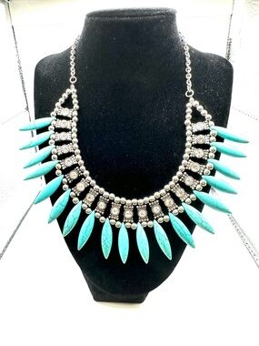 Howlite Turquoise color Spike Statement Necklace - Women Jewelry
